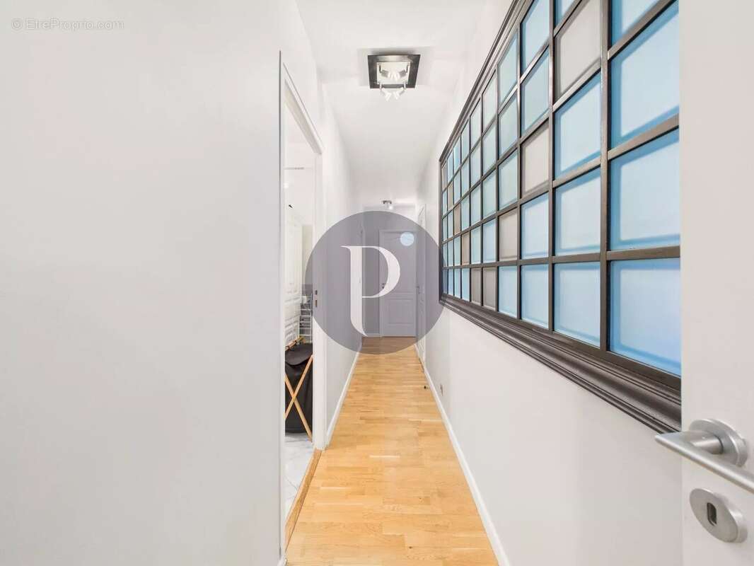 Appartement à CHILLY-MAZARIN