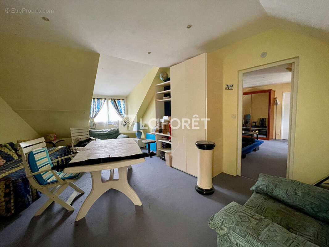 Maison à CASSAGNES-BEGONHES