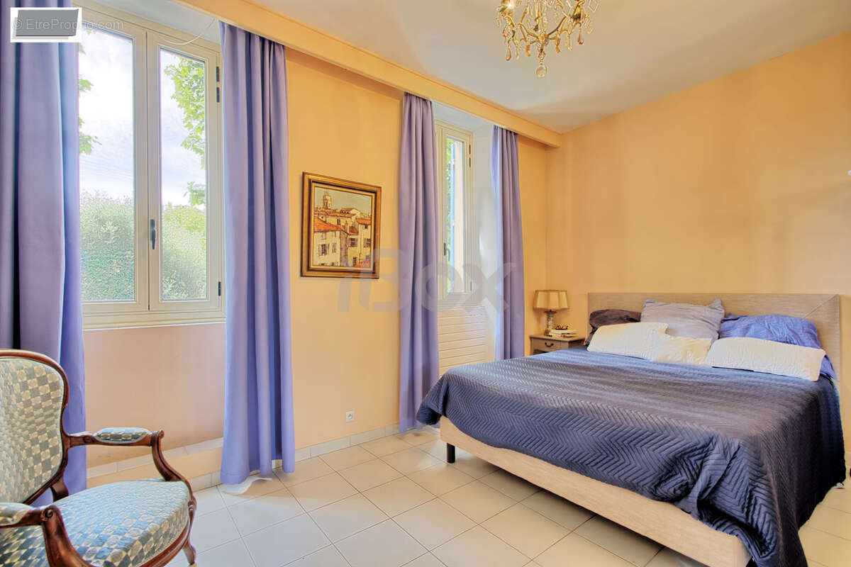 TOULON, Ameniers, superbe maison sur 959m2 de terrain arboré - photo 19