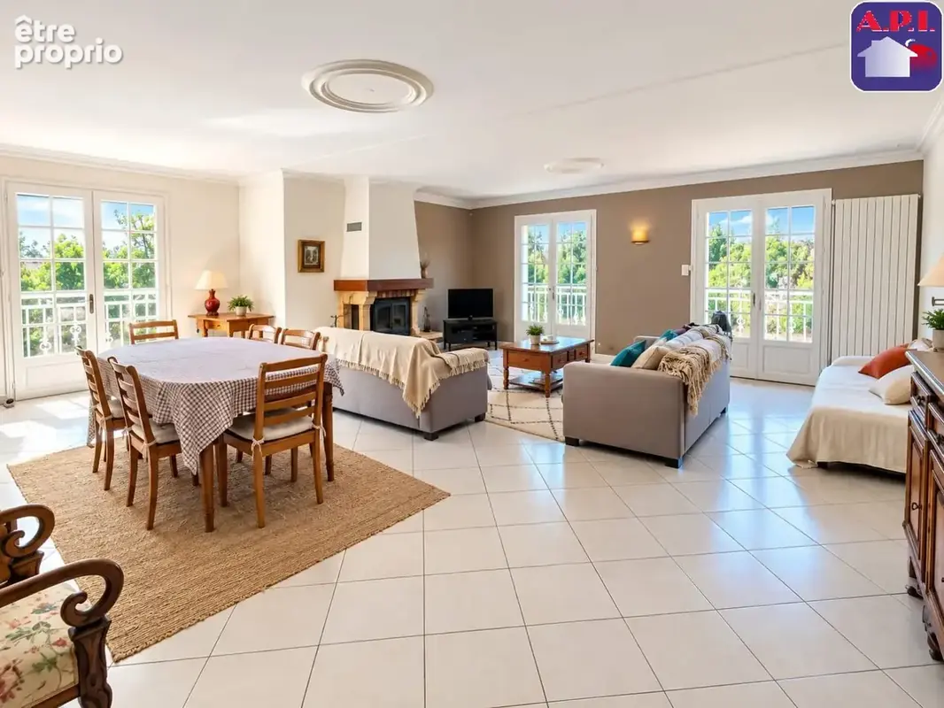 Maison 6 pièces 205 m² à vendre à Saint-Jean-Du-Falga (09100) - photo 2