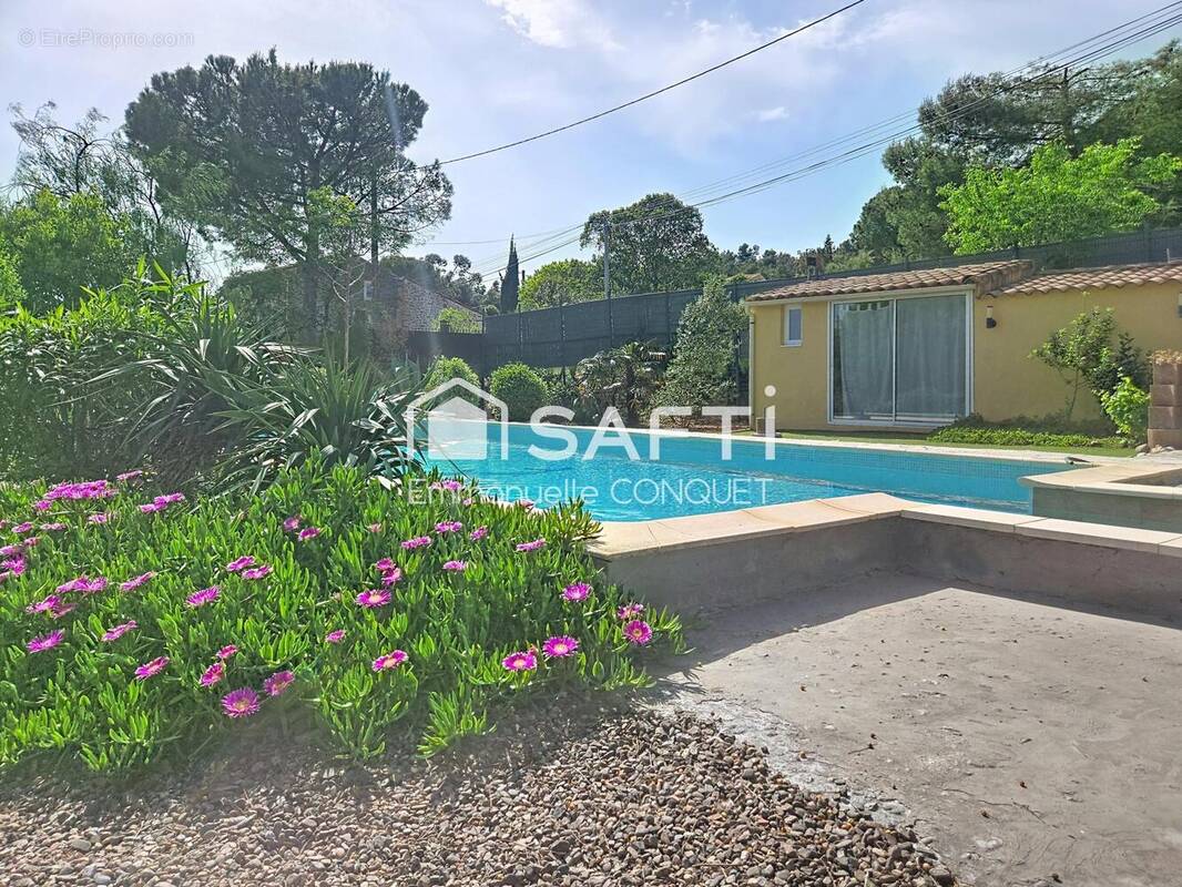 Photo 1 - Maison à CAZEDARNES