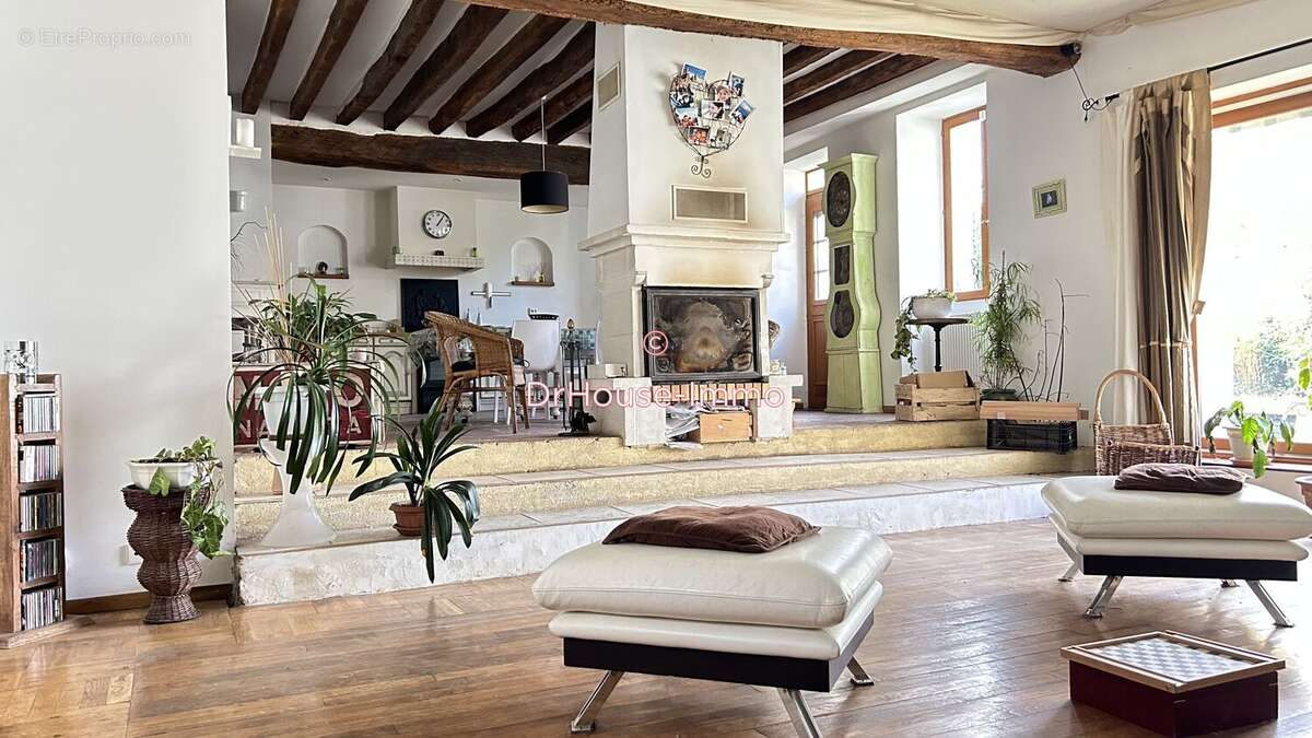 Maison à LA CHAPELLE-GAUTHIER