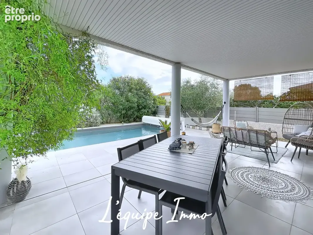 Maison T5 de 135m2 sur 536 m2 de terrain avec belles terrasses, garage et piscine - Plaisance du Touch - photo 7