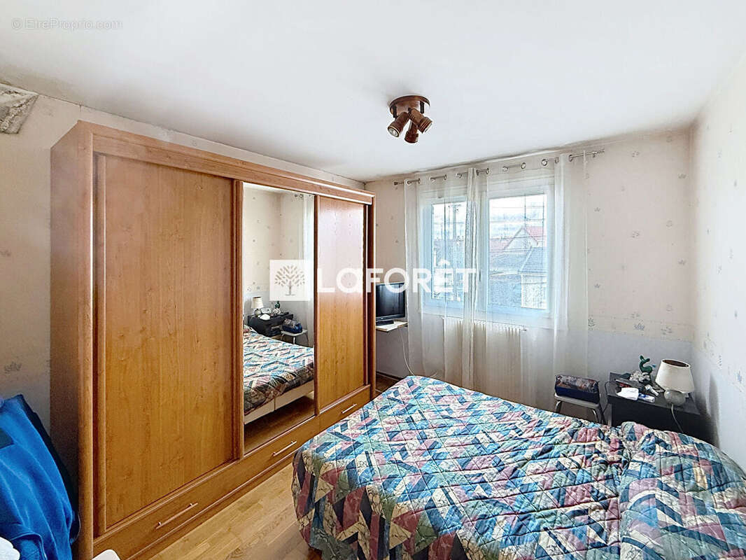 À vendre Maison familiale 4 chambres avec garage Terrain de 258 m² - photo 6