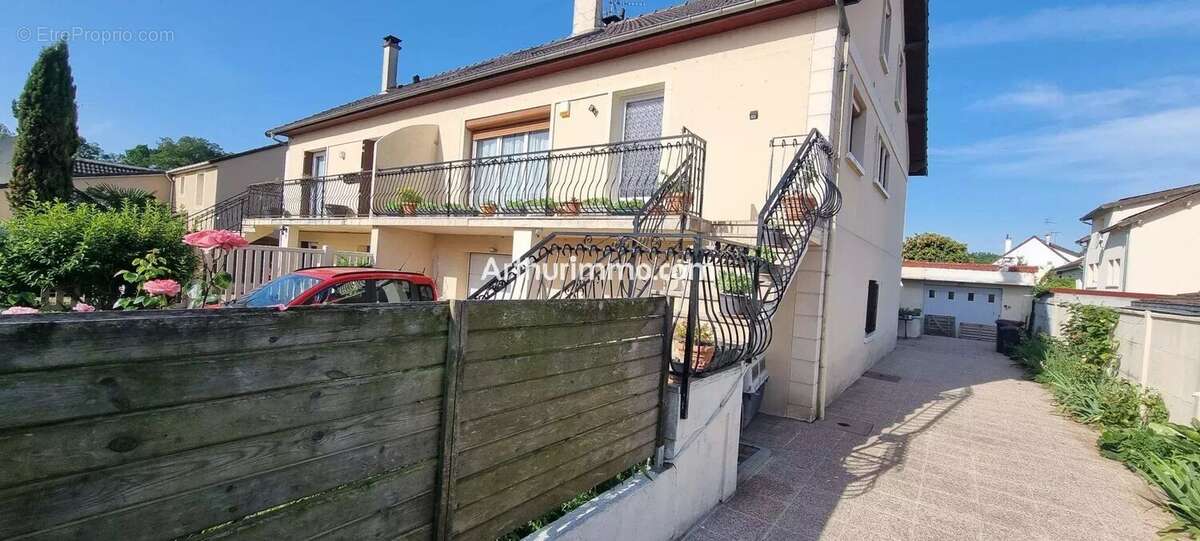 Maison à SUCY-EN-BRIE