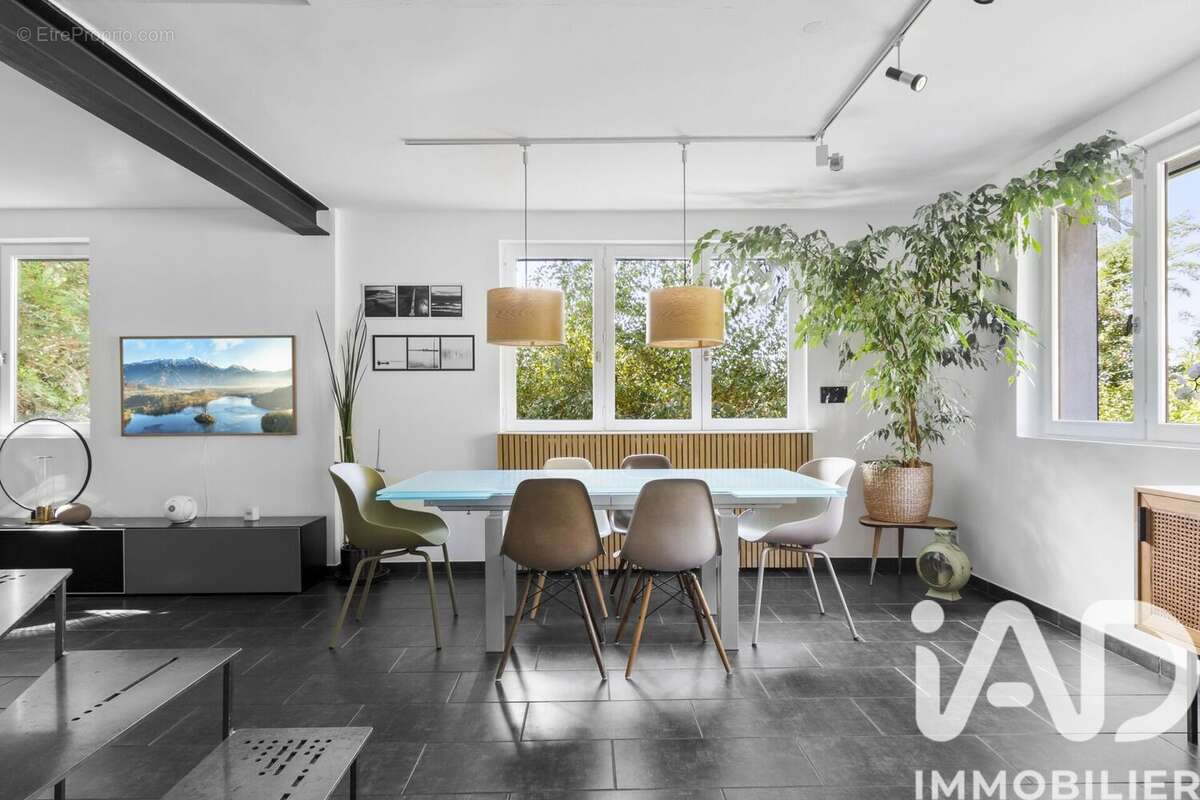 Photo 8 - Maison à SAULX-LES-CHARTREUX