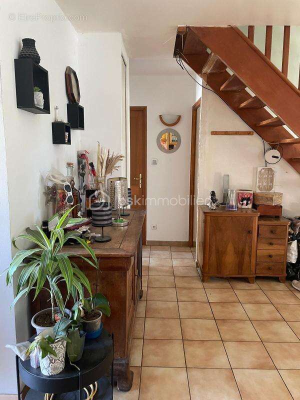 Maison à ANGERVILLIERS
