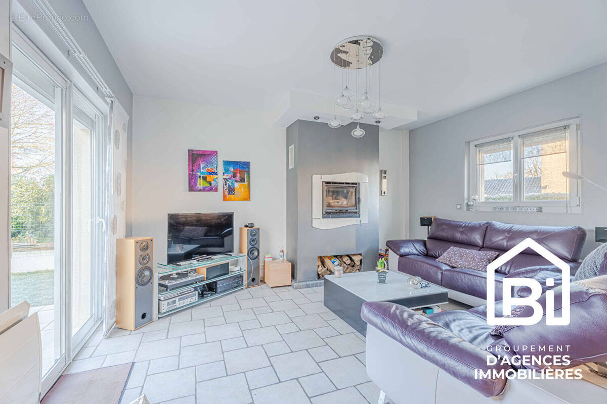 Maison à SAINT-AIGNAN-DE-CRAMESNIL