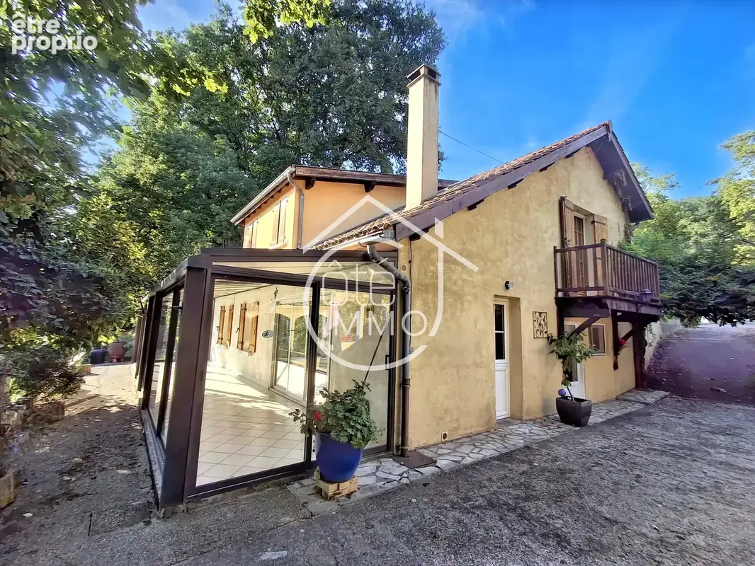 Maison à SAINT-CAPRAISE-DE-LALINDE