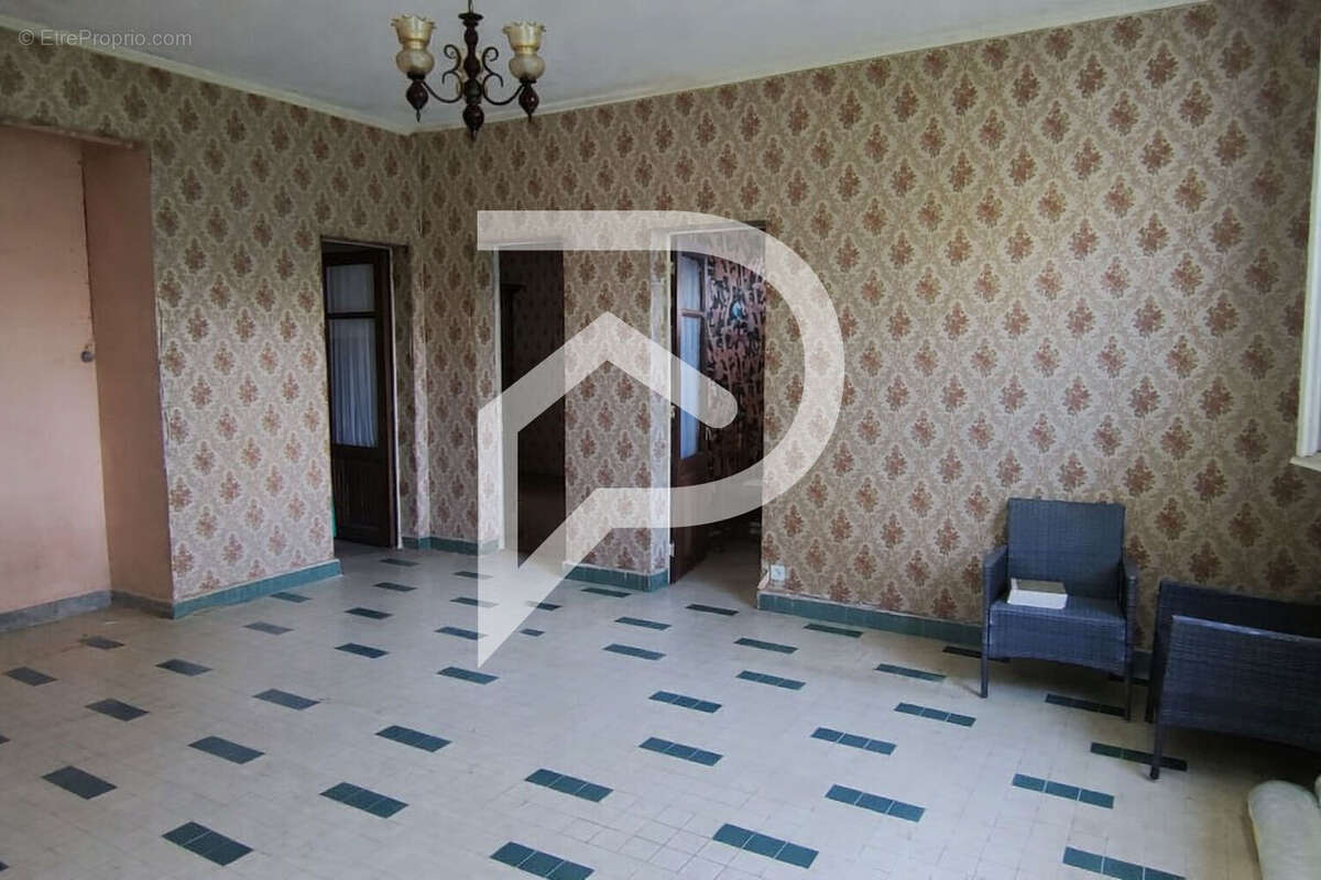 Maison à ENTRE-DEUX
