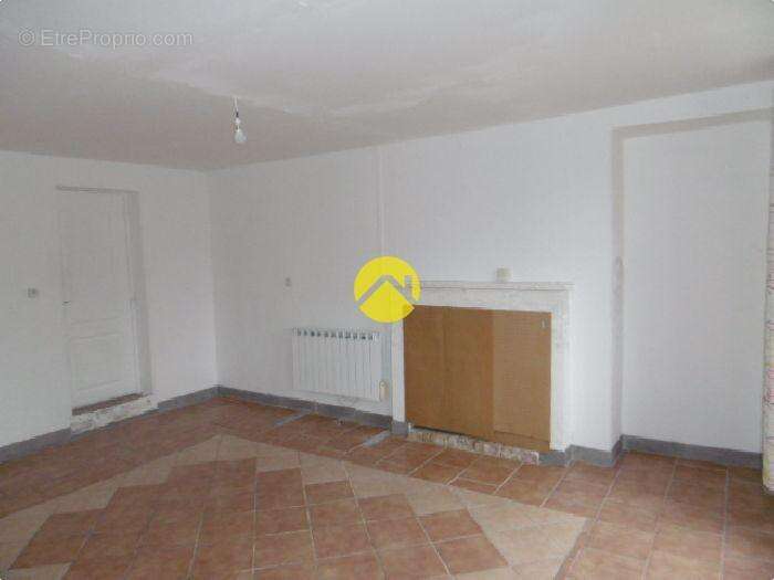 Maison à TOURNON-SAINT-MARTIN