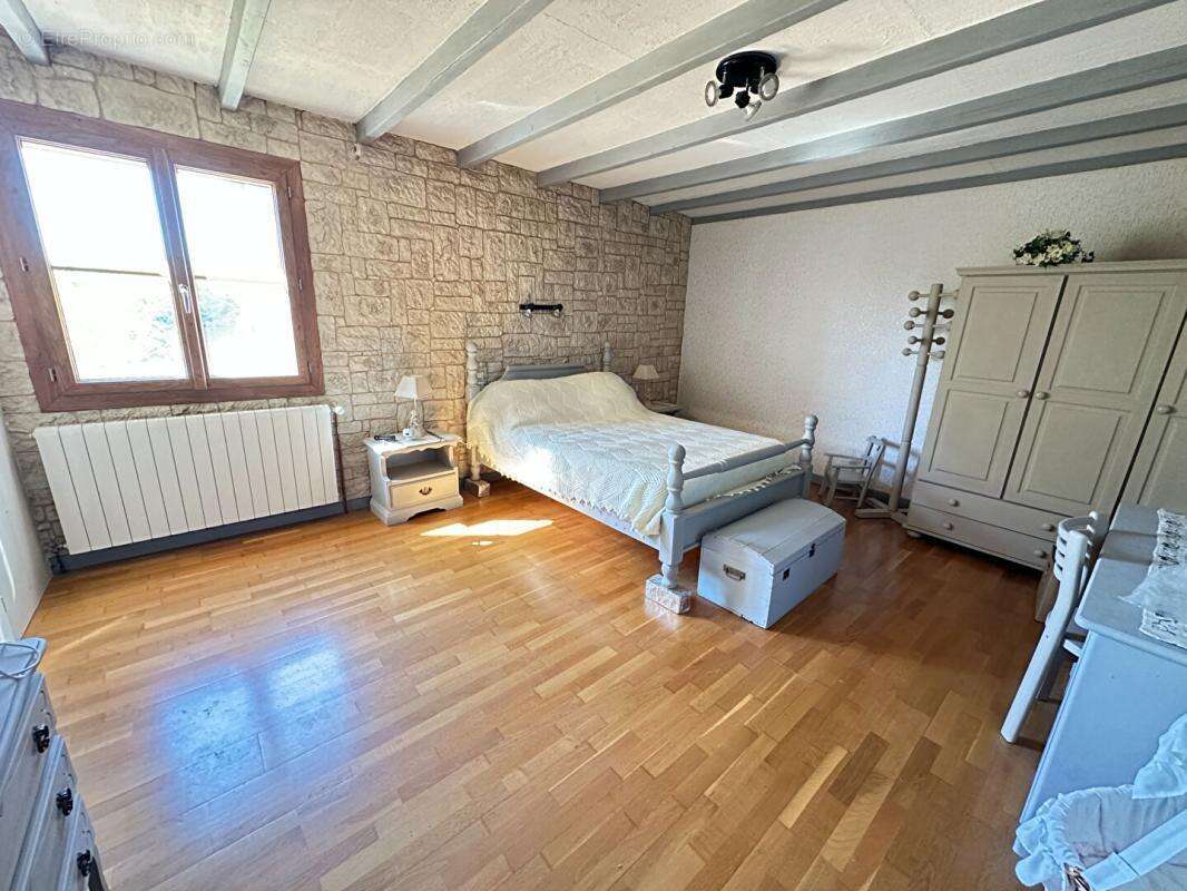 Maison à LAURIS