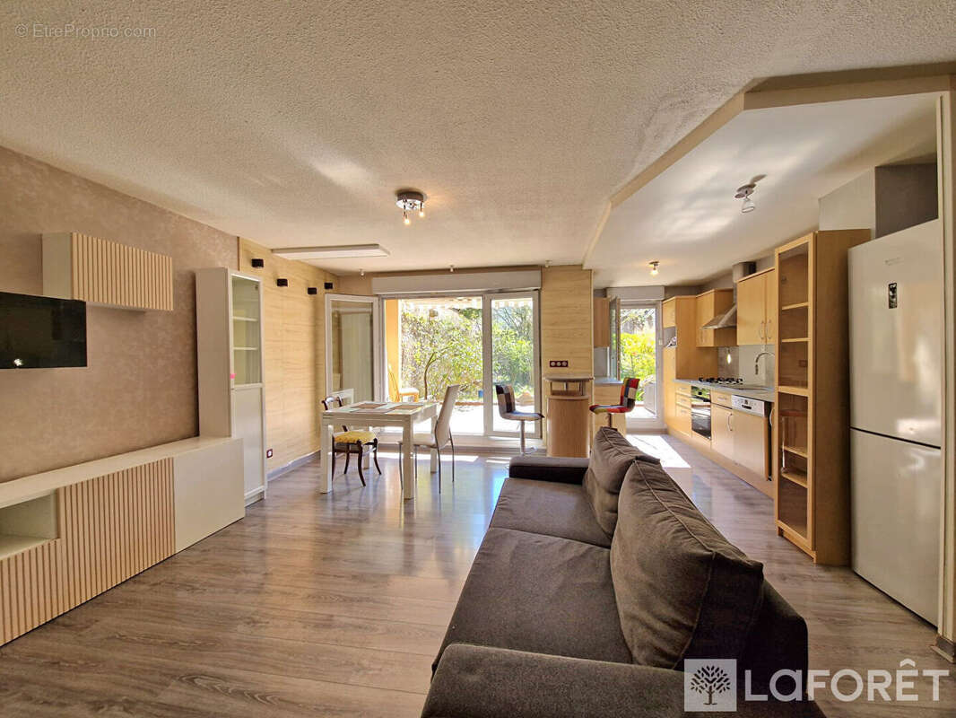 Appartement à OULLINS