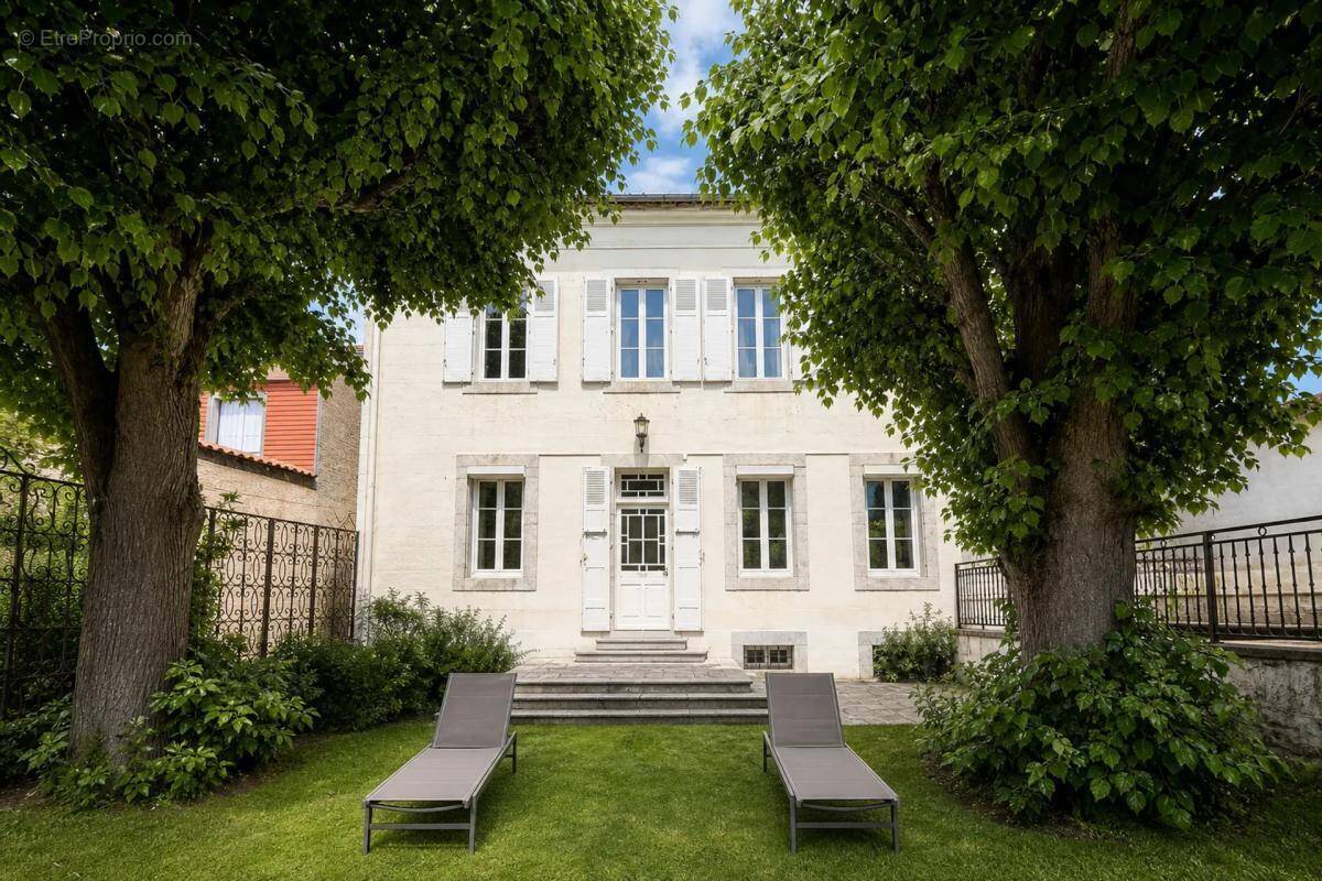 Maison à TARBES