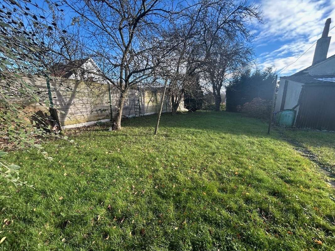 Maison à BRUAY-LA-BUISSIERE