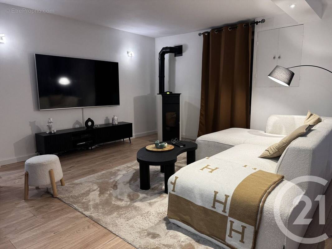 Appartement à ECUISSES