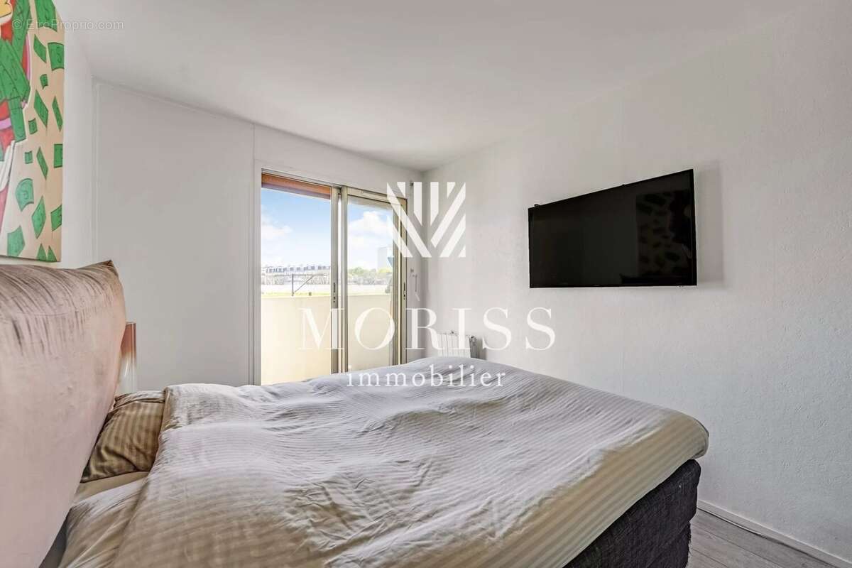 Appartement à PARIS-14E