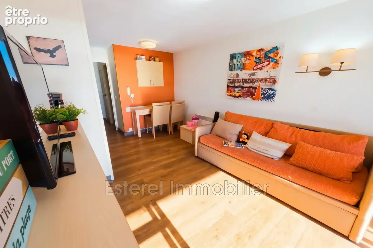 Appartement 2 pièces 27 m² à vendre à Saint-Raphael (83700) - photo 4