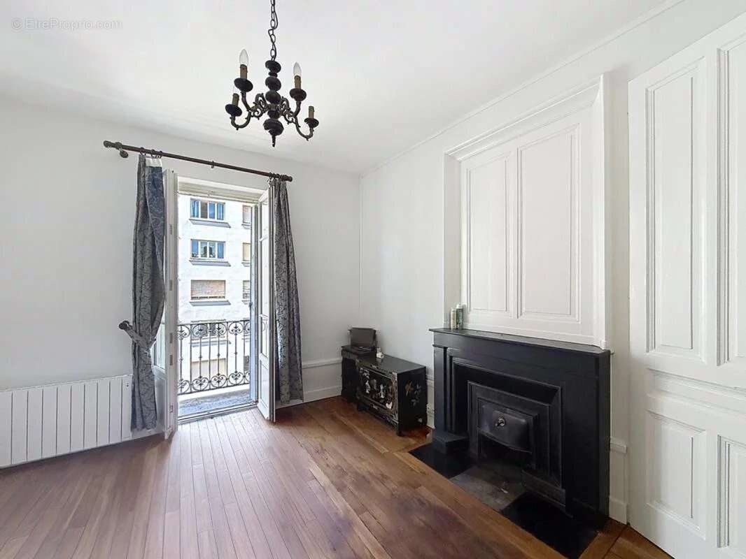 Appartement à LYON-7E