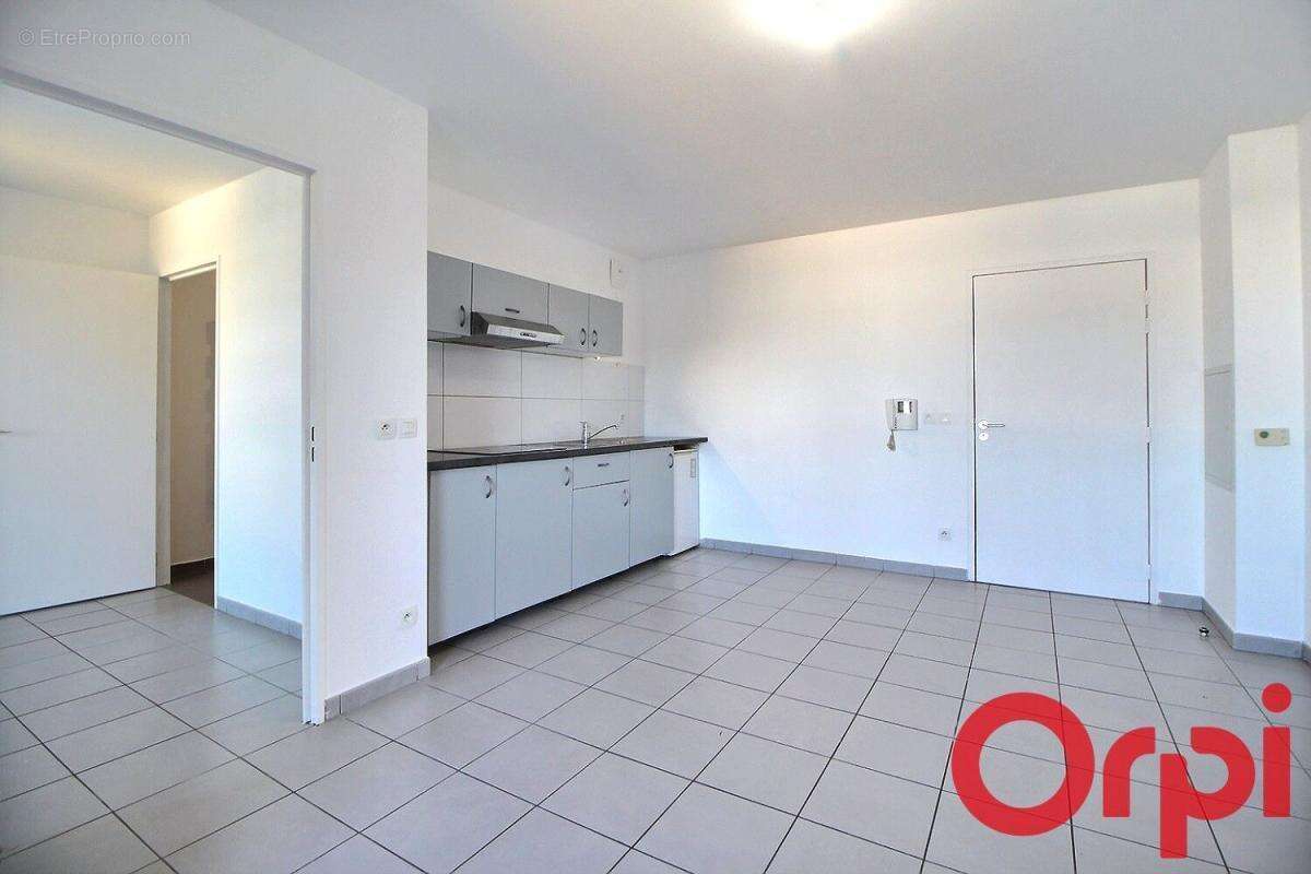 Appartement à MARSEILLE-2E