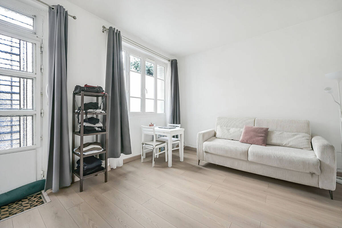 Appartement à PARIS-12E