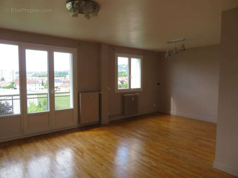 Appartement à CUSSET