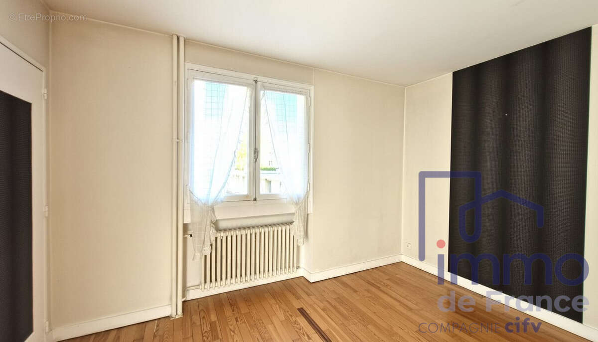 2èm chambre - Appartement à SAINT-ETIENNE