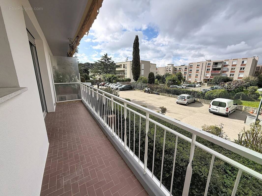 Appartement à LE CANNET