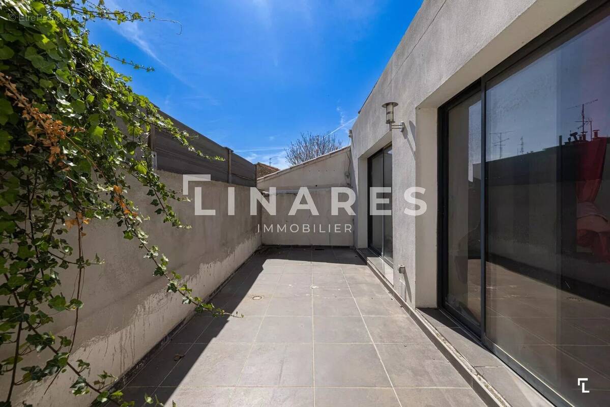 Appartement à MARSEILLE-1E