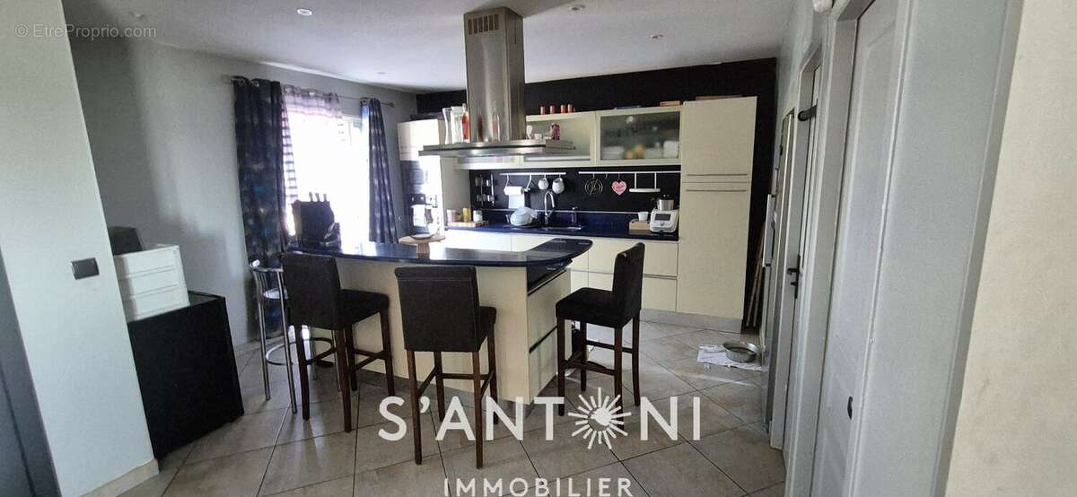 Maison à PUISSALICON