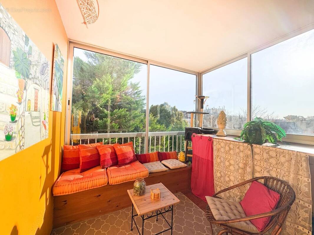 Appartement à VITROLLES