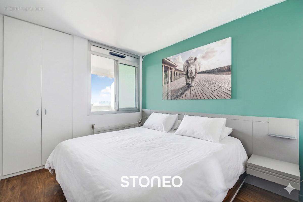 Appartement à PARIS-15E