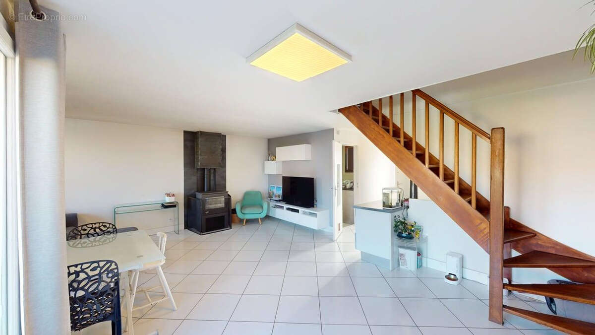 Maison à AUBERGENVILLE