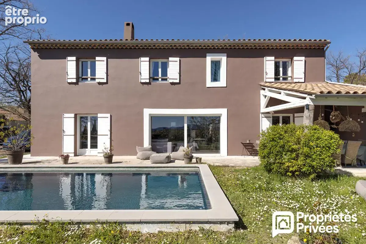 Villa avec piscine, jolie dépendance et vue dégagée - photo 18