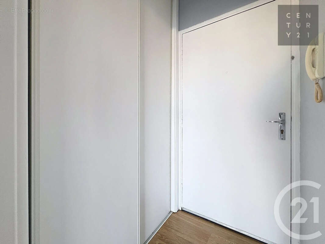 Appartement à SAINT-JULIEN-LES-VILLAS