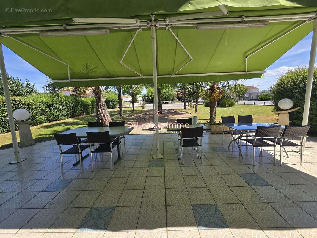 Commerce 118 m² à Saint-Remy  - photo 2