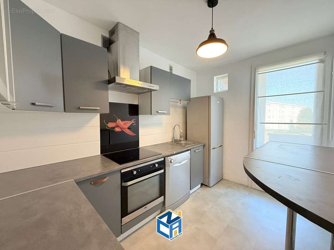 Appartement 64 m² à Tours  - photo 2