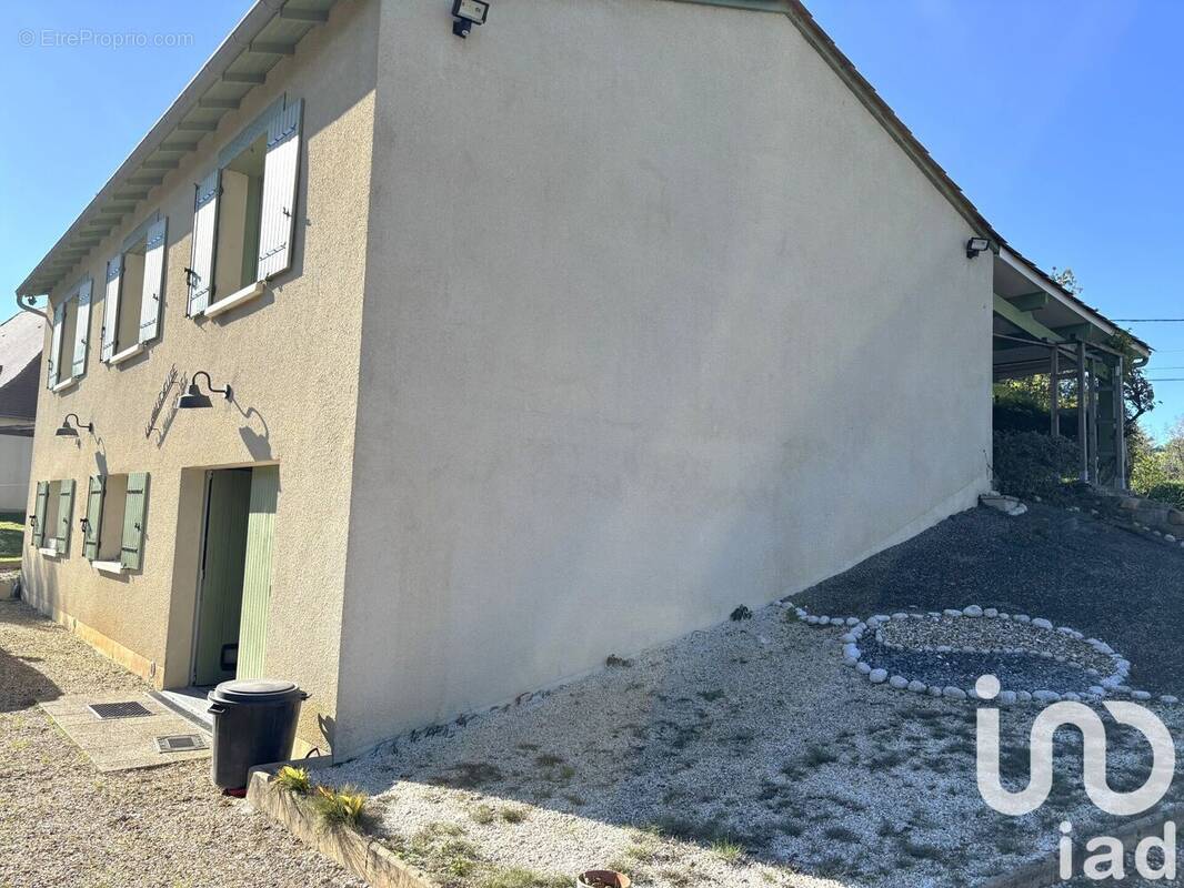 Photo 1 - Maison à LA CHAPELLE-GONAGUET