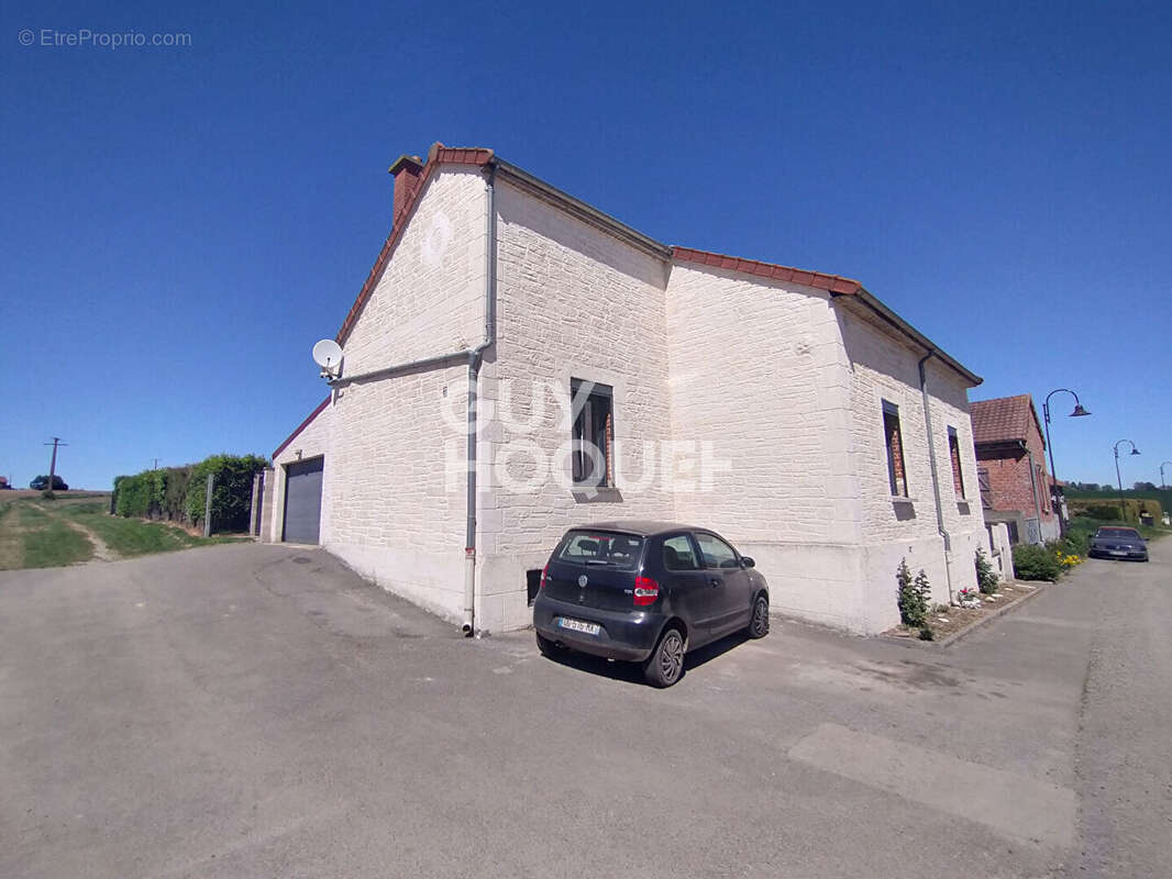 Maison à ROISEL