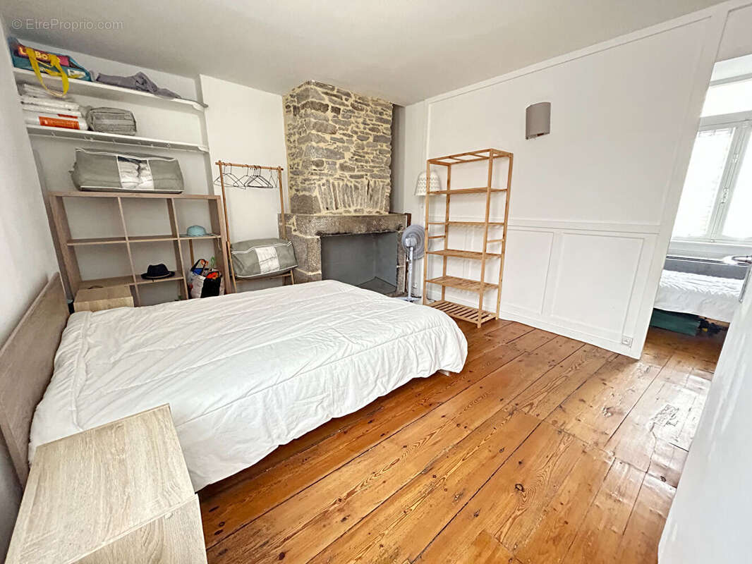 Appartement à vendre de 46 m², Intra-Muros, 2 chambres, à 50 mètres de la plage à pieds. - photo 7