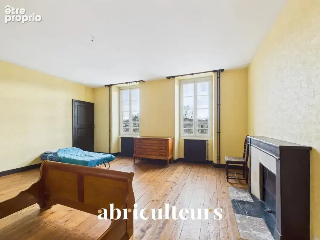 Maison de Maître À deux pas des bords de la Charente en vente à Jarnac (16200) - photo 11
