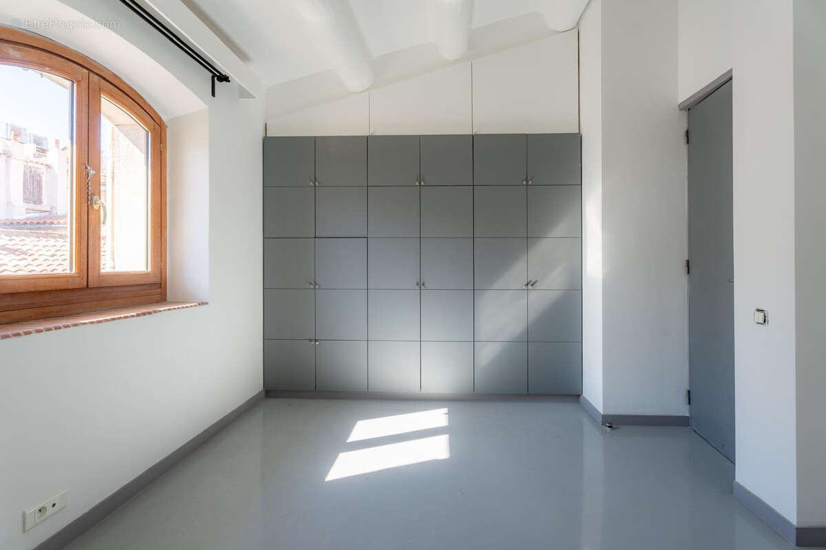 Appartement à MARSEILLE-7E
