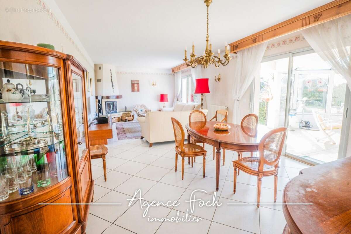 Maison à HORGUES
