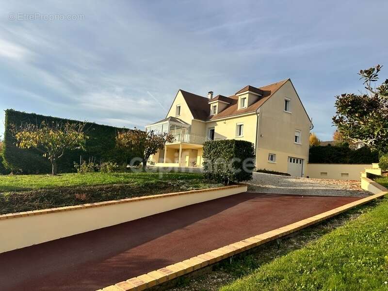 Maison à SAINT-BRIS-LE-VINEUX