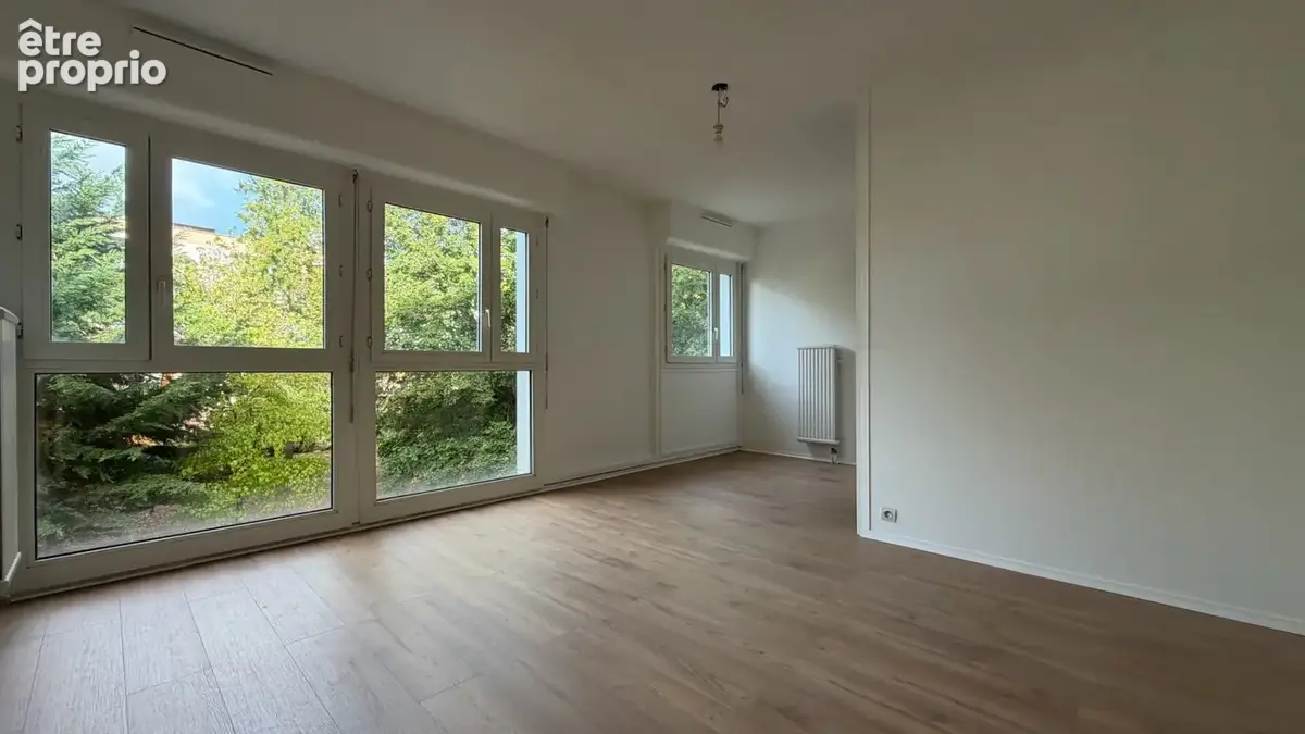 Appartement à CORBEIL-ESSONNES