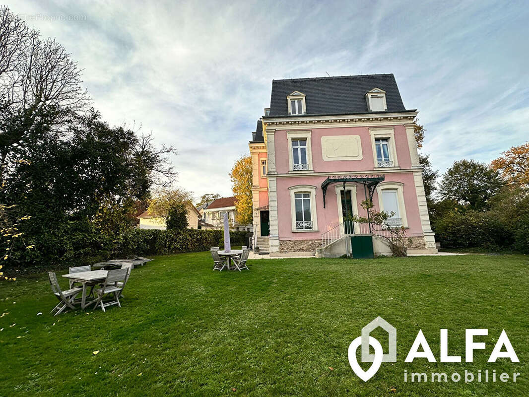 Appartement à SAINT-GRATIEN