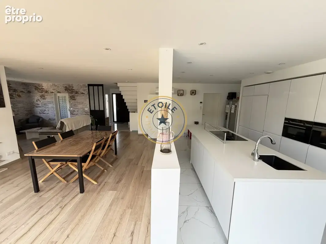 Montreuil-Juigné : maison T5 avec piscine à vendre - photo 5