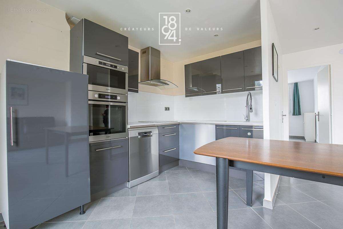 Appartement à MARSEILLE-12E