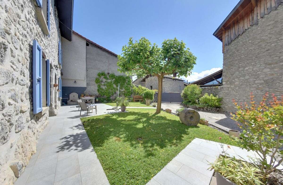 Maison à BERNIN