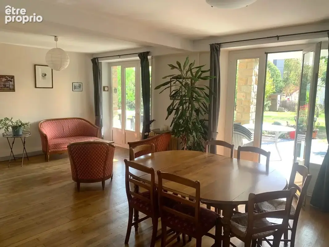 Photo Maison à Laval au prix de 320 000€